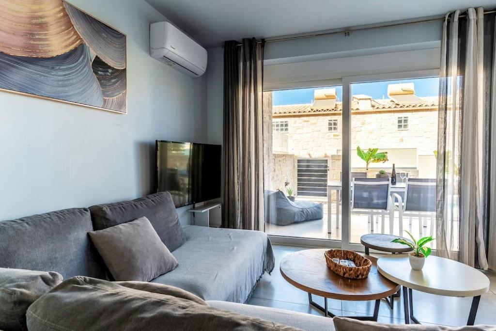 Zefyros Suite , Seafront Retreat ! Pánormos Eksteriør bilde